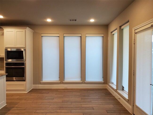 property at 2338 Cherrywood Ct