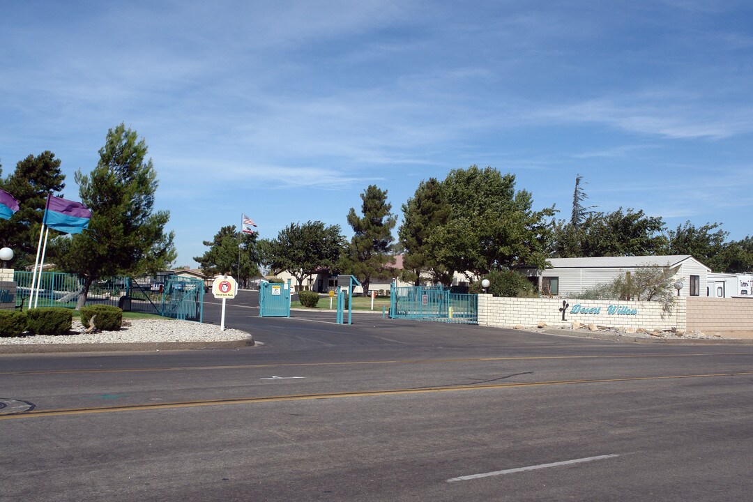 Willow Oaks Estates in Hesperia, CA - Building Photo