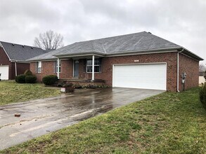 576 Circle Valley Dr in Louisville, KY - Building Photo - Building Photo
