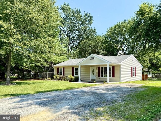 105 Walnut Dr in Fredericksburg, VA - Building Photo - Building Photo