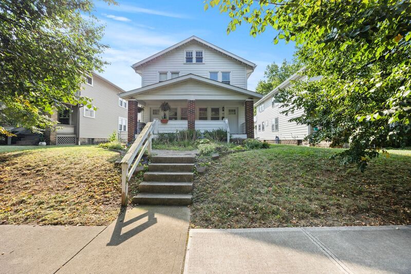 925 Thomas Rd in Grandview Heights, OH - Building Photo