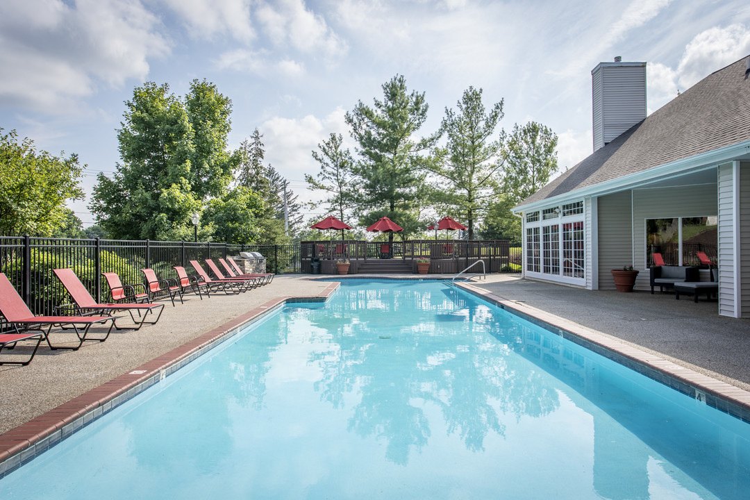 Dover Farms Apartments in North Royalton, OH - Foto de edificio