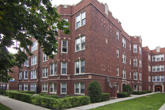 4844-4850 W Henderson in Chicago, IL - Building Photo - Building Photo