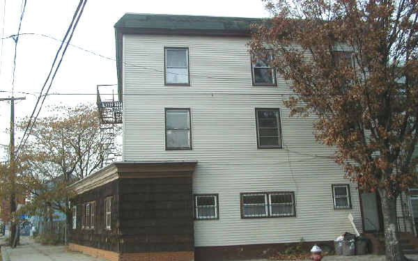 233 Barrow St in Jersey City, NJ - Building Photo - Building Photo