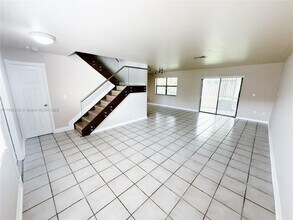 15163 SW 94th Terrace in Miami, FL - Building Photo - Building Photo