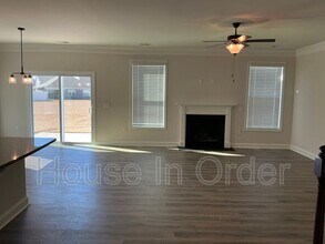 41 Silverthorne Ct in Hendersonville, NC - Building Photo - Building Photo