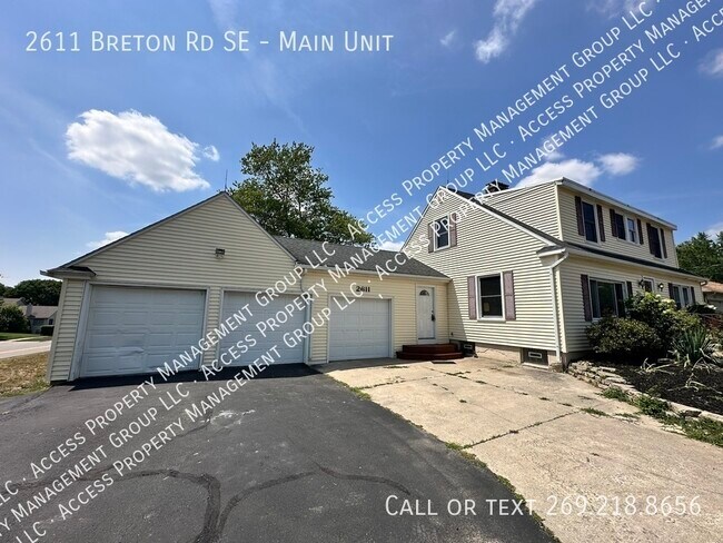 2611 Breton Rd SE in Grand Rapids, MI - Building Photo - Building Photo