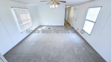 1260 Oleta Rd in Hendersonville, NC - Building Photo - Building Photo