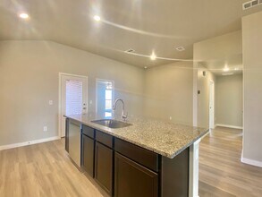 1924 135th St in Lubbock, TX - Building Photo - Building Photo