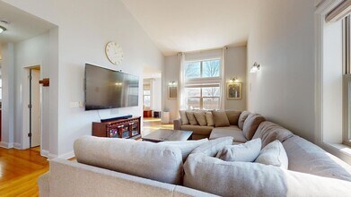 331 Mary Belle Cir in Buffalo Grove, IL - Building Photo - Building Photo