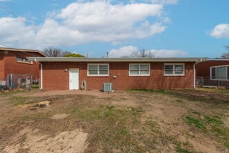1225 E Fortuna St in Wichita, KS - Building Photo - Building Photo