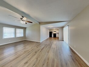 57 Corottoman Ct in Avon, IN - Building Photo - Building Photo