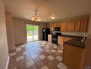 115 Farmington Dr in Harvest, AL - Building Photo - Building Photo