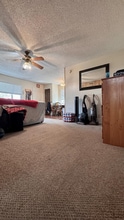 5924 Walerga Rd in Sacramento, CA - Building Photo - Building Photo