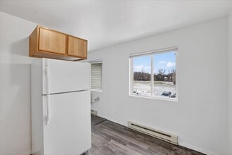 Rockway Village in Shepherd, MI - Foto de edificio - Interior Photo