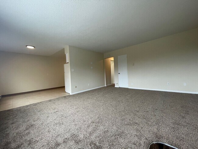 1408 NE 69th Ave in Portland, OR - Building Photo - Building Photo