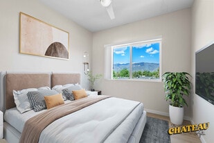 Chateau Apartments in Colorado Springs, CO - Building Photo
