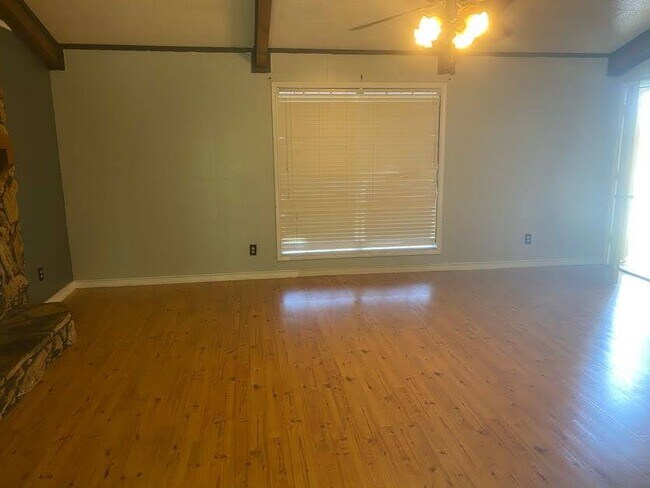 105 Simon Latour Rd photo'