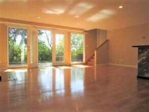 533 157th Ave SE in Bellevue, WA - Building Photo - Building Photo