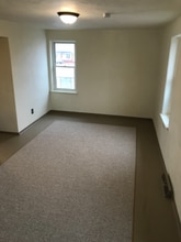 10 Chestnut Wy in Mount Pleasant, PA - Building Photo - Building Photo