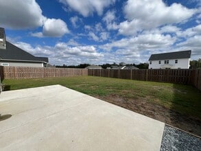 629 Indigo Johnston Dr in Jacksonville, NC - Building Photo - Building Photo