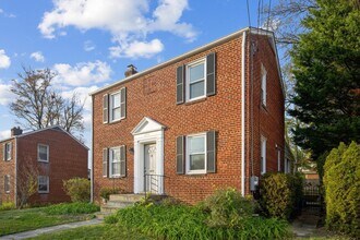 2711 Elnora St in Silver Spring, MD - Building Photo - Building Photo