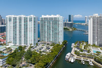 Peninsula I in Aventura, FL - Building Photo - Building Photo