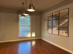 2331 Lake Air Dr in Waco, TX - Building Photo - Building Photo