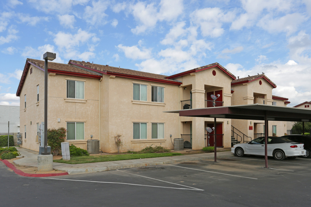 Sherwood Pointe Apartments in Madera, CA - Building Photo