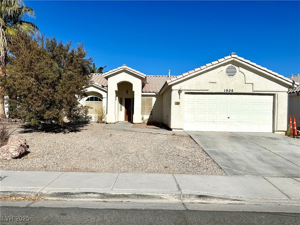 1906 Double Delight Ave in North Las Vegas, NV - Building Photo