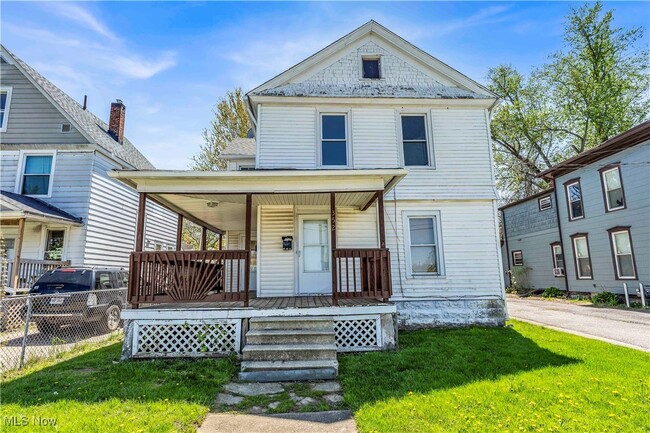 property at 352 7th St