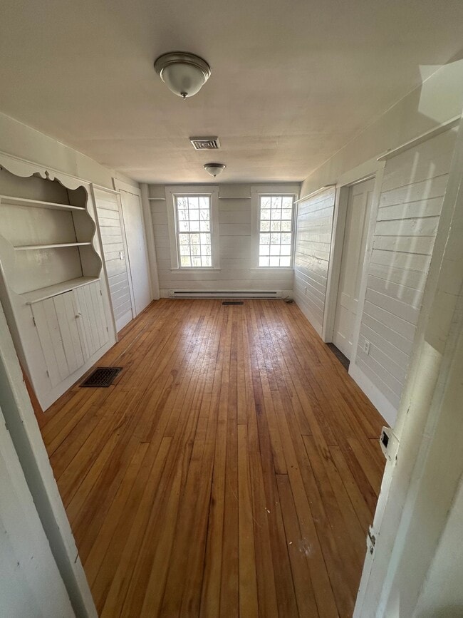 546 Canaan St in Canaan, NH - Building Photo - Building Photo