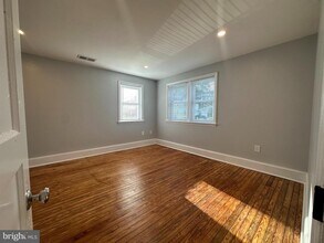 47 W Central Ave-Unit -B in Paoli, PA - Foto de edificio - Building Photo