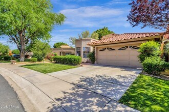 10591 E Saddlehorn Dr in Scottsdale, AZ - Building Photo - Building Photo
