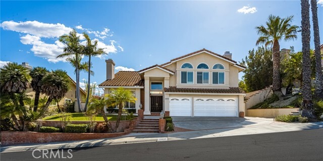 property at 20520 Vía El Tajo