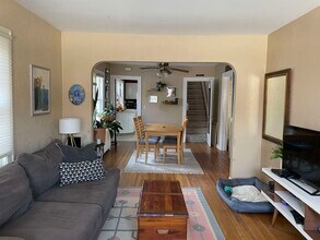 367 Snelling Ave S in St. Paul, MN - Foto de edificio - Building Photo