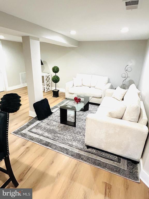 1516 Hamilton St NW in Washington, DC - Building Photo - Building Photo