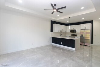 843 Duplex St E, Unit A in Lehigh Acres, FL - Building Photo - Building Photo