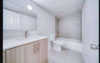 12955 NE 6th Ave in North Miami, FL - Building Photo - Building Photo