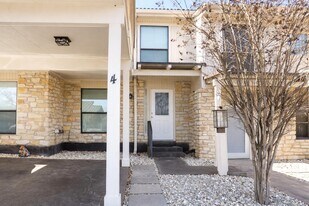 105 Star in Horseshoe Bay, TX - Building Photo