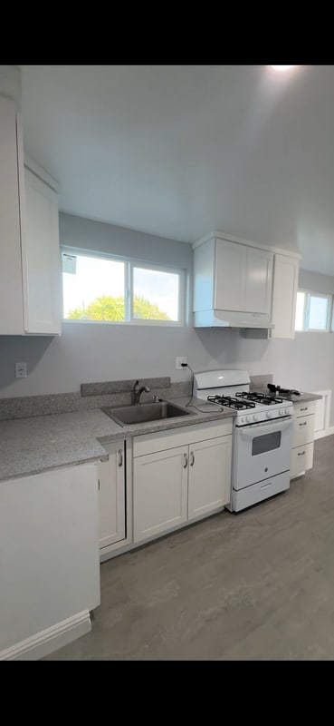 property at 1254 W 41st Pl