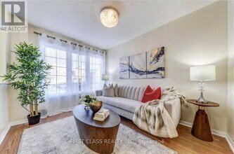 45 Cheetah Crescent in Toronto, ON - Building Photo - Building Photo