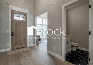 6517 Forest Edge Dr in Edmond, OK - Foto de edificio - Building Photo