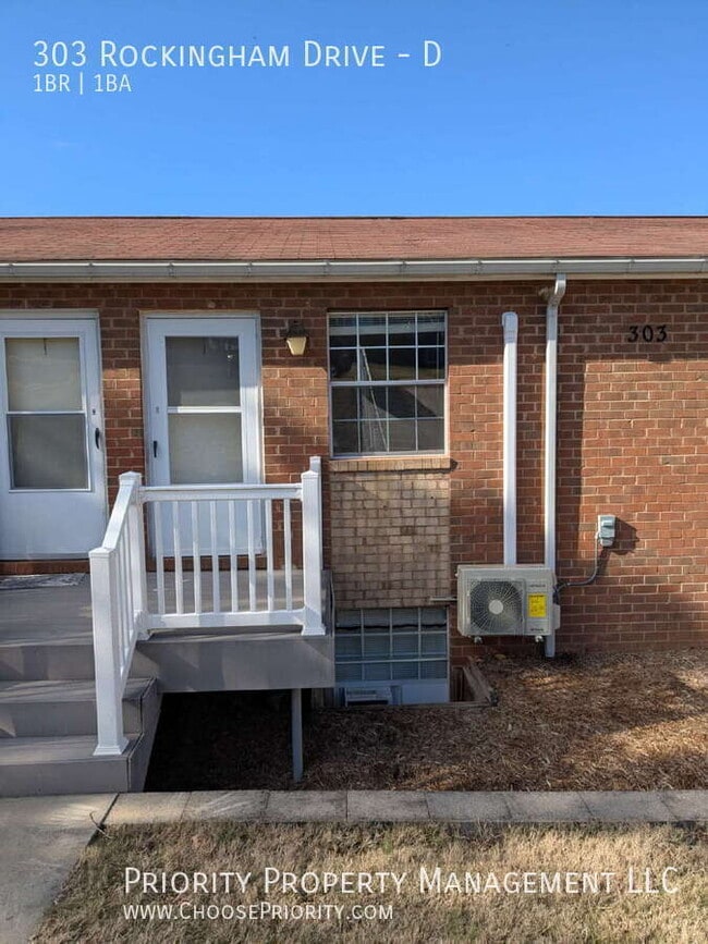 303 Rockingham Dr in Harrisonburg, VA - Building Photo - Building Photo