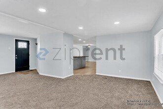 1615 E 90th St S in Haysville, KS - Foto de edificio - Building Photo