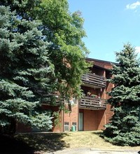 Ebonhurst Apartments in Allison Park, PA - Building Photo - Building Photo