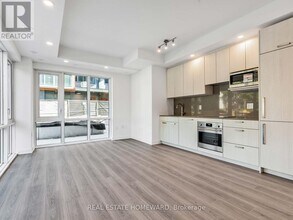 73 Curlew Dr in Toronto, ON - Building Photo - Building Photo