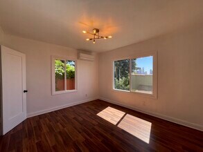 1306 Montana St, Unit 1306.5 in Los Angeles, CA - Building Photo - Building Photo