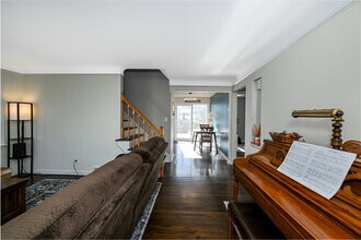 2205 Keystone Rd in Parma, OH - Foto de edificio - Building Photo