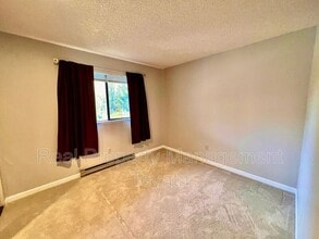 7650 Birch Bay Dr in Blaine, WA - Building Photo - Building Photo